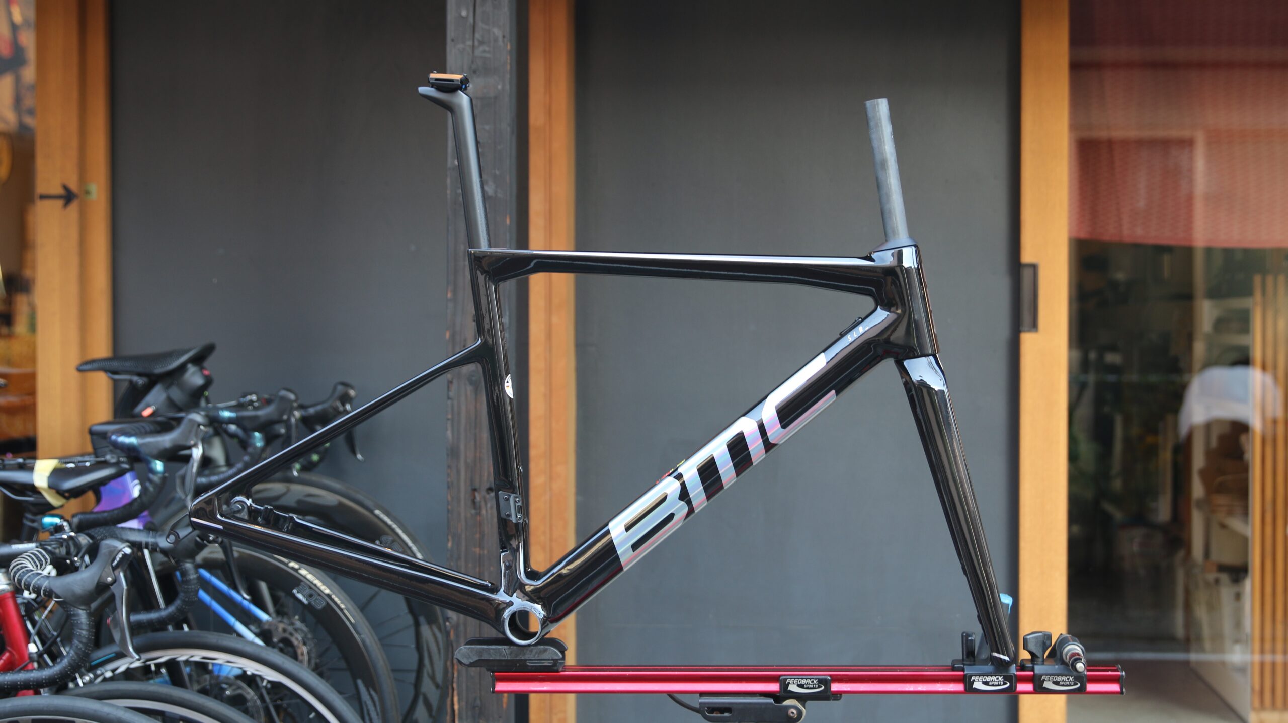 在庫】BMC「Teammachine SLR FRS フレームセット V1 2023」2024契約更新について | BICYCLE STUDIO  R-FACTORY